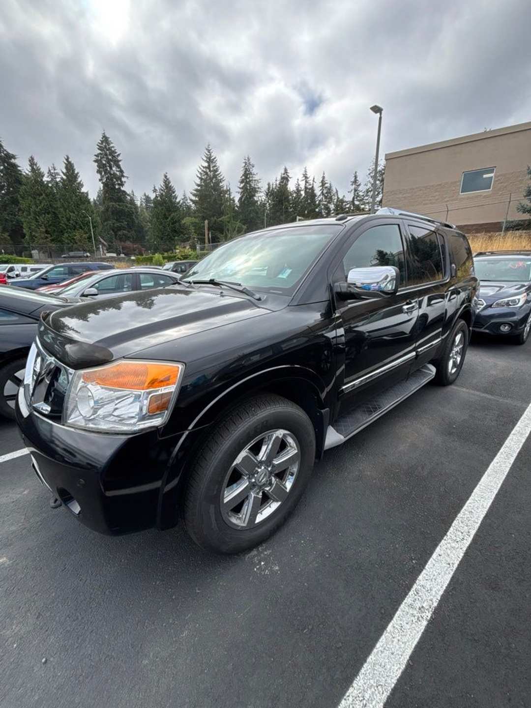 2013 Nissan Armada SV - Image 2