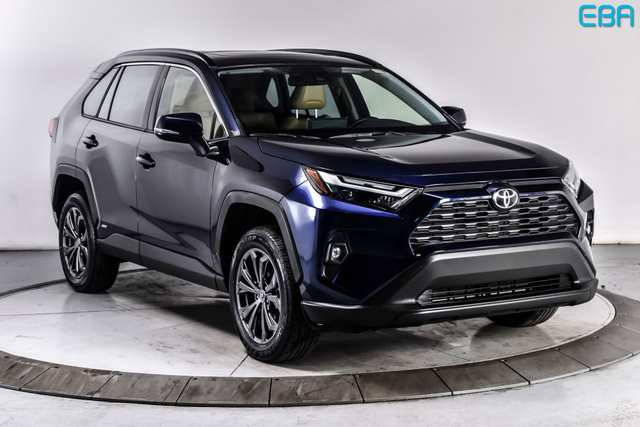 2025 Toyota Rav4 Hybrid XLE Premium