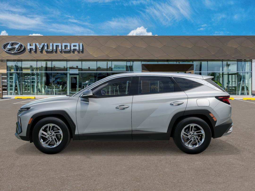 2026 Hyundai Tucson SE - Image 3