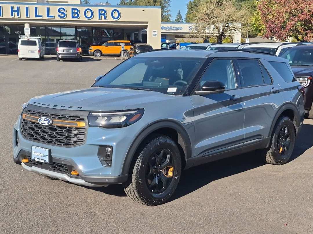 2027 Ford Explorer Tremor - Image 2