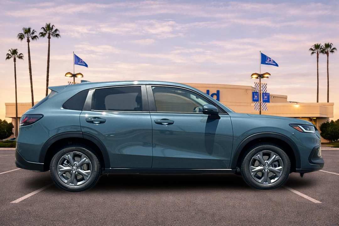 2027 Honda HR-V LX - Image 3