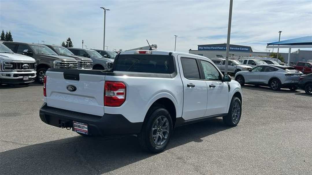 2026 Ford Maverick XLT - Image 3