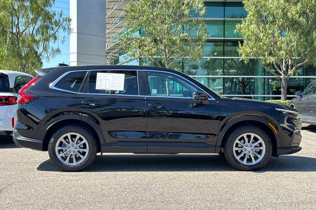 2025 Honda CR-V EX - Image 3