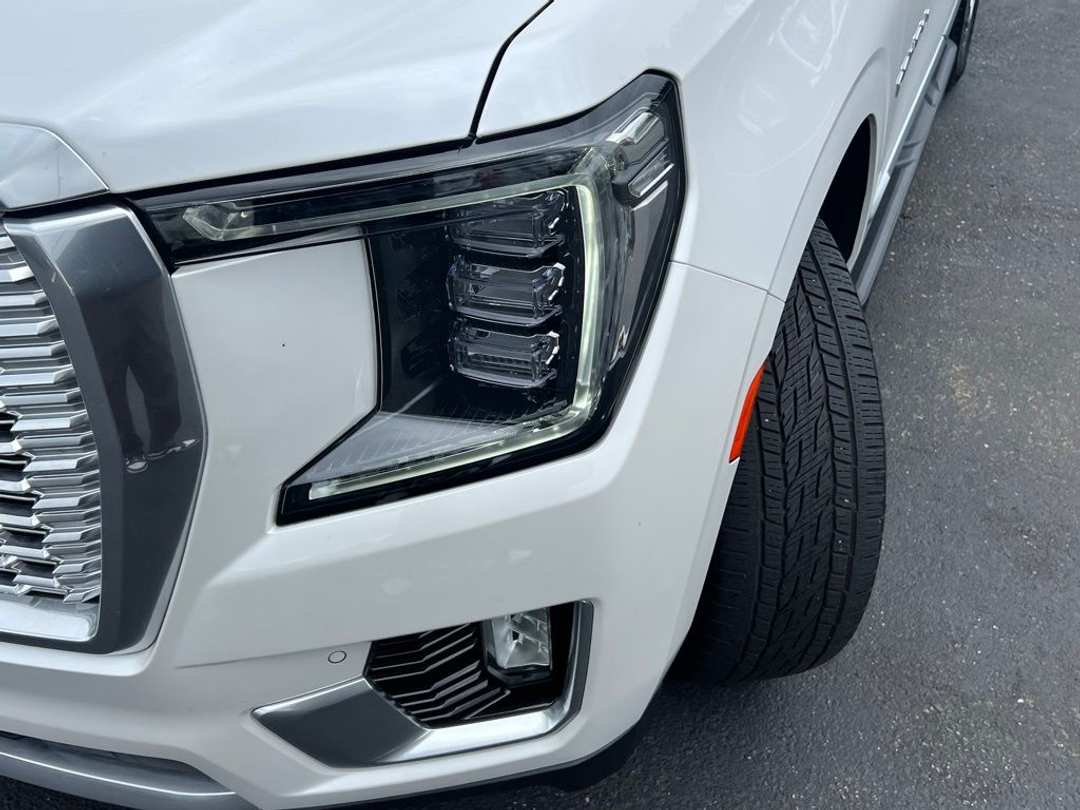 2024 GMC Yukon Denali - Image 3