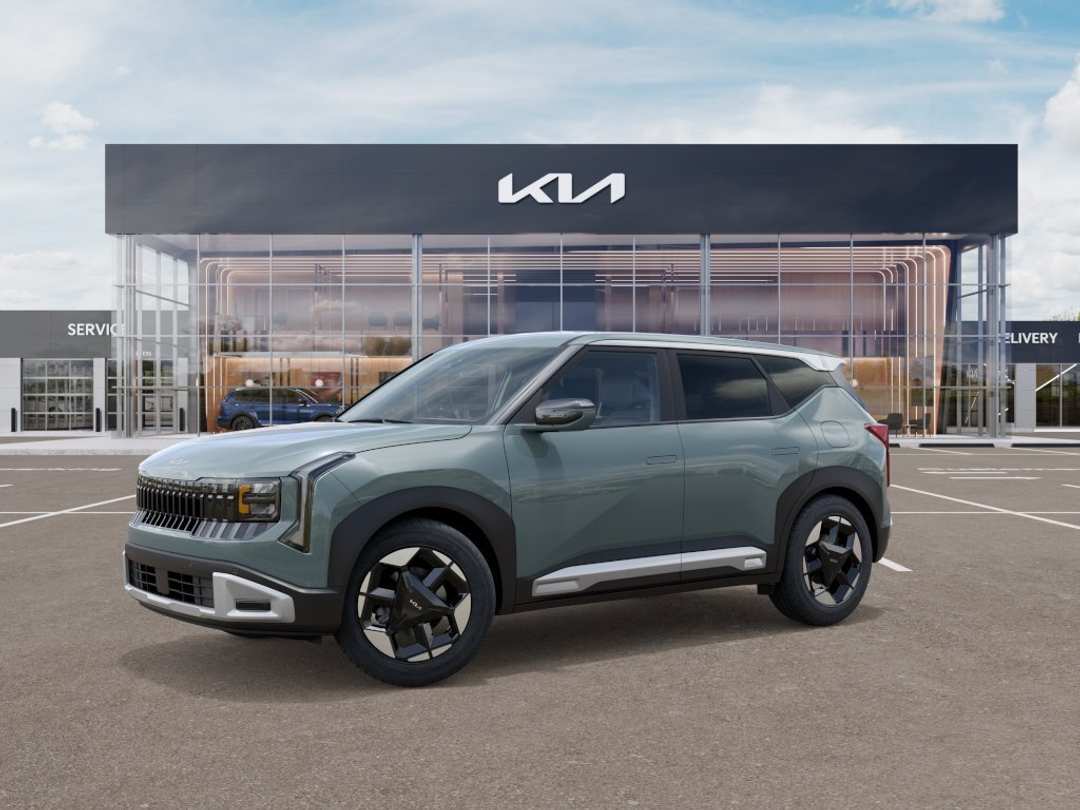 2027 Kia Seltos EX - Image 3