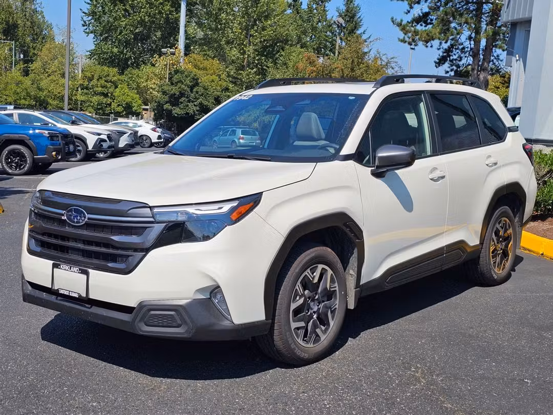 2025 Subaru Forester Premium - Image 3