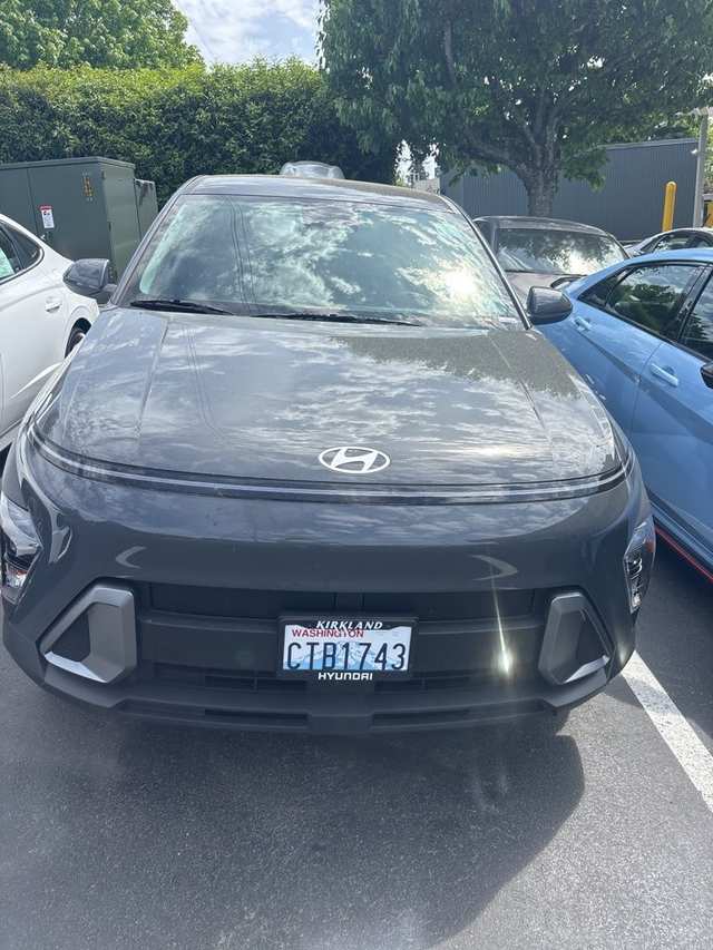 2025 Hyundai Kona SE