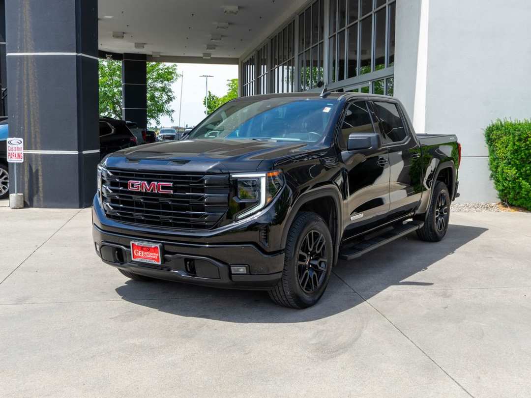 2024 GMC Sierra 1500 Elevation - Image 3