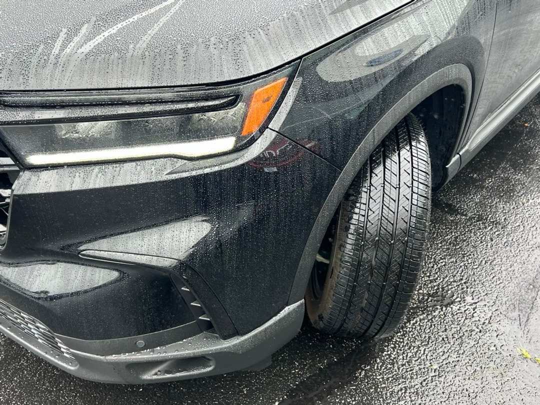 2025 Honda Pilot Black Edition - Image 3