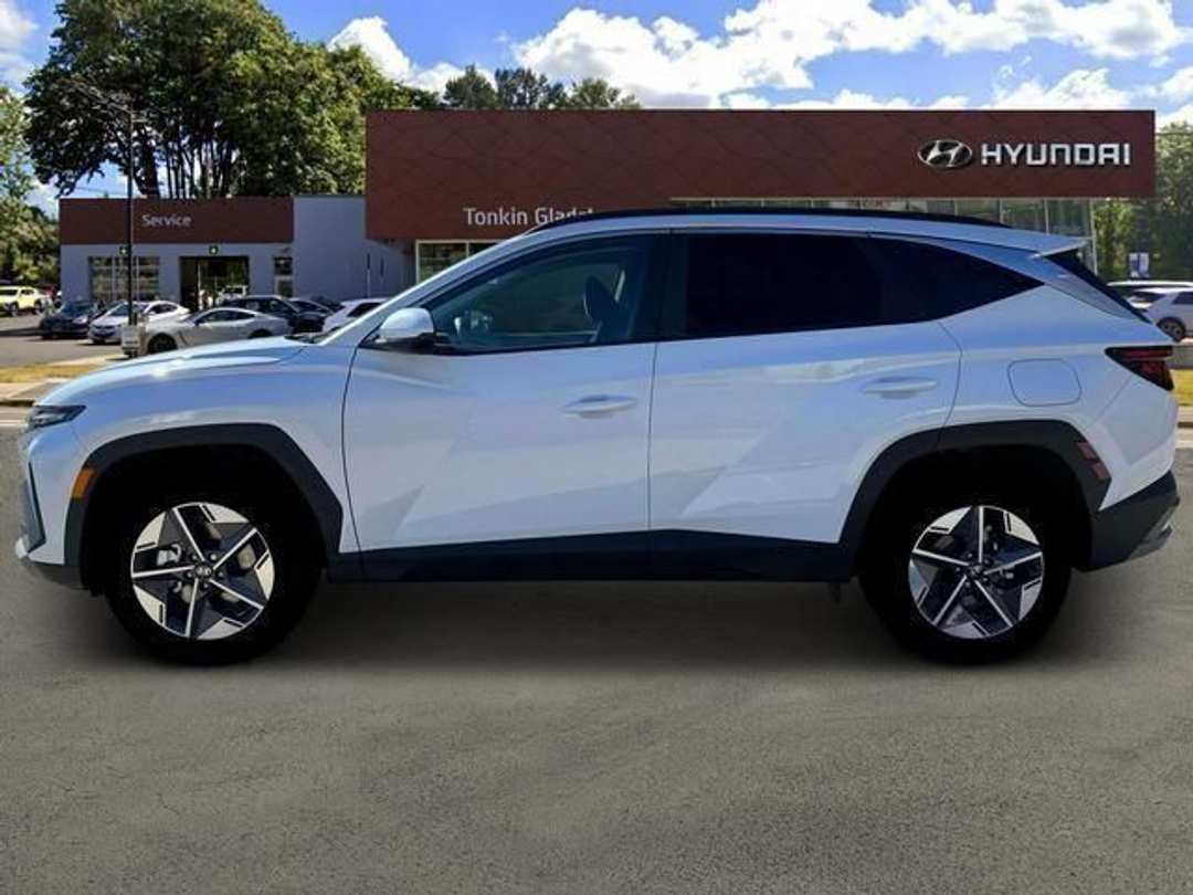 2026 Hyundai Tucson Plug-In Hybrid SEL - Image 3