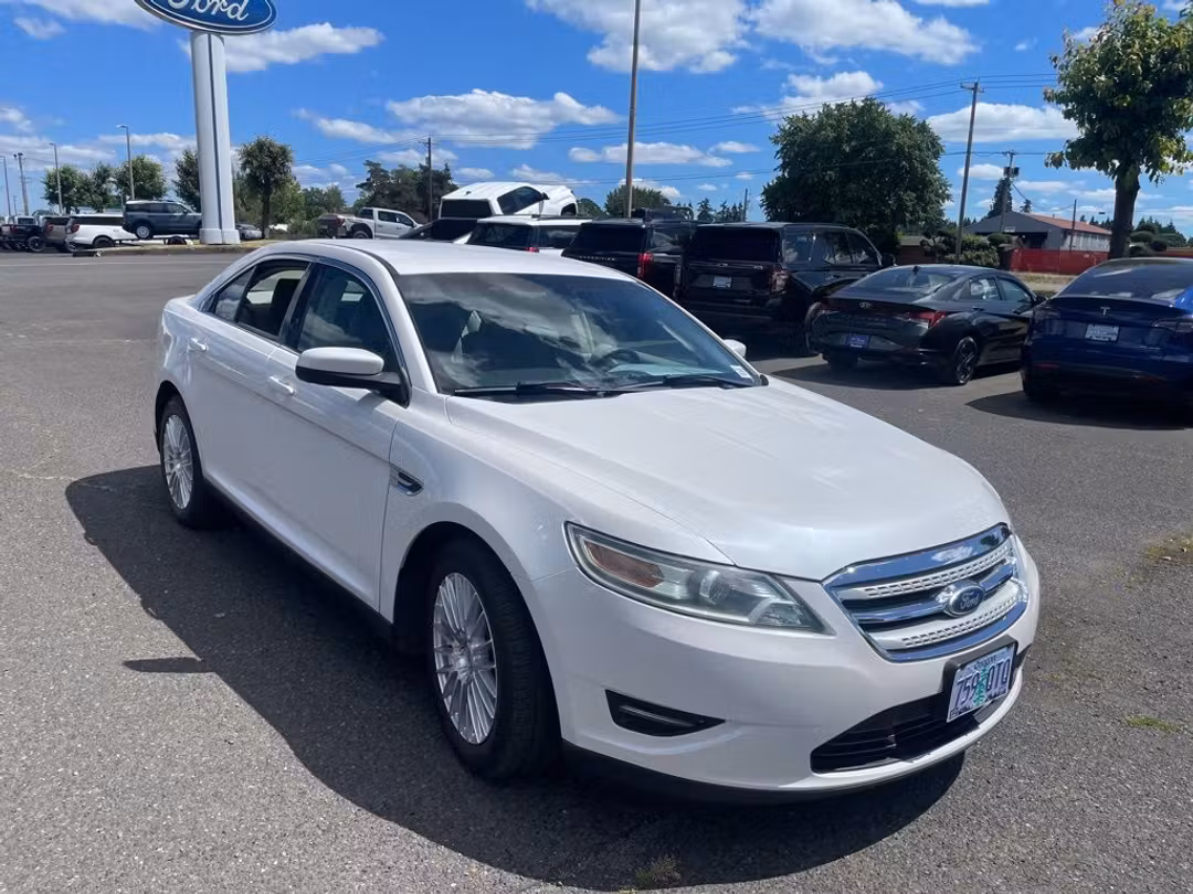 2011 Ford Taurus SEL - Image 3