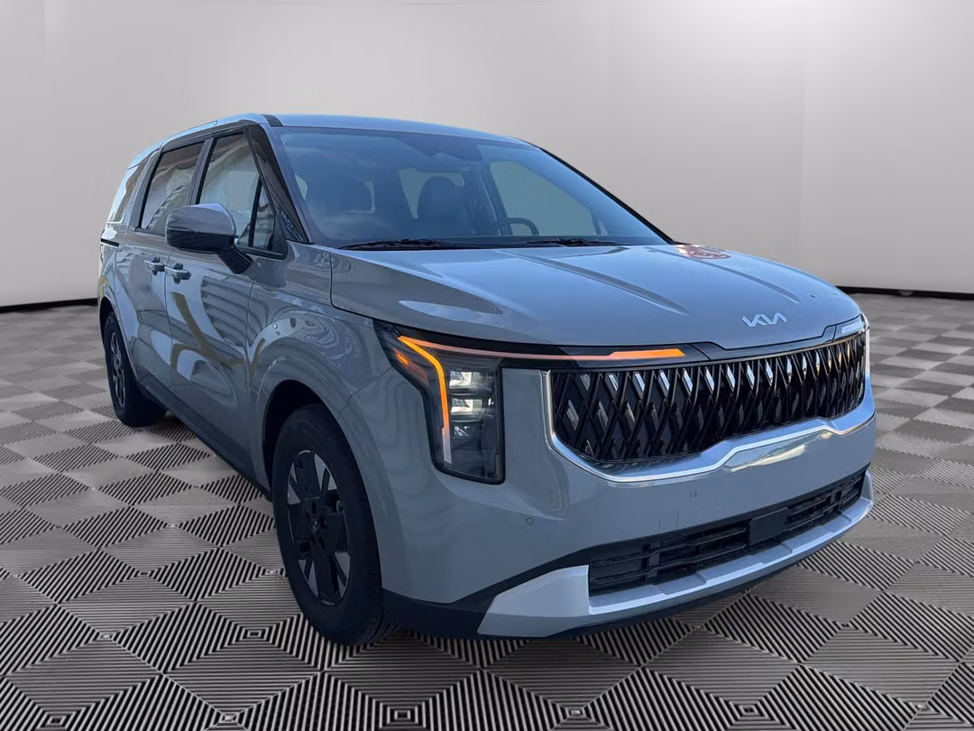 2027 Kia Carnival Hybrid LXS - Image 3