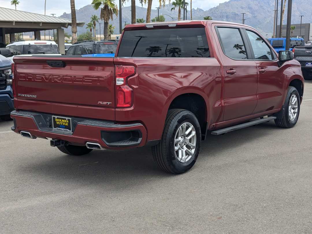 2022 Chevrolet Silverado 1500 RST - Image 2