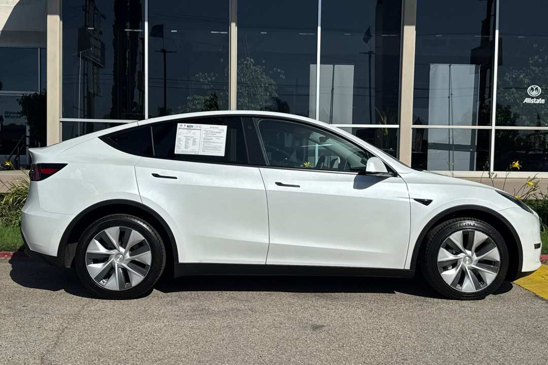 2021 Tesla Model Y Long Range - Image 3