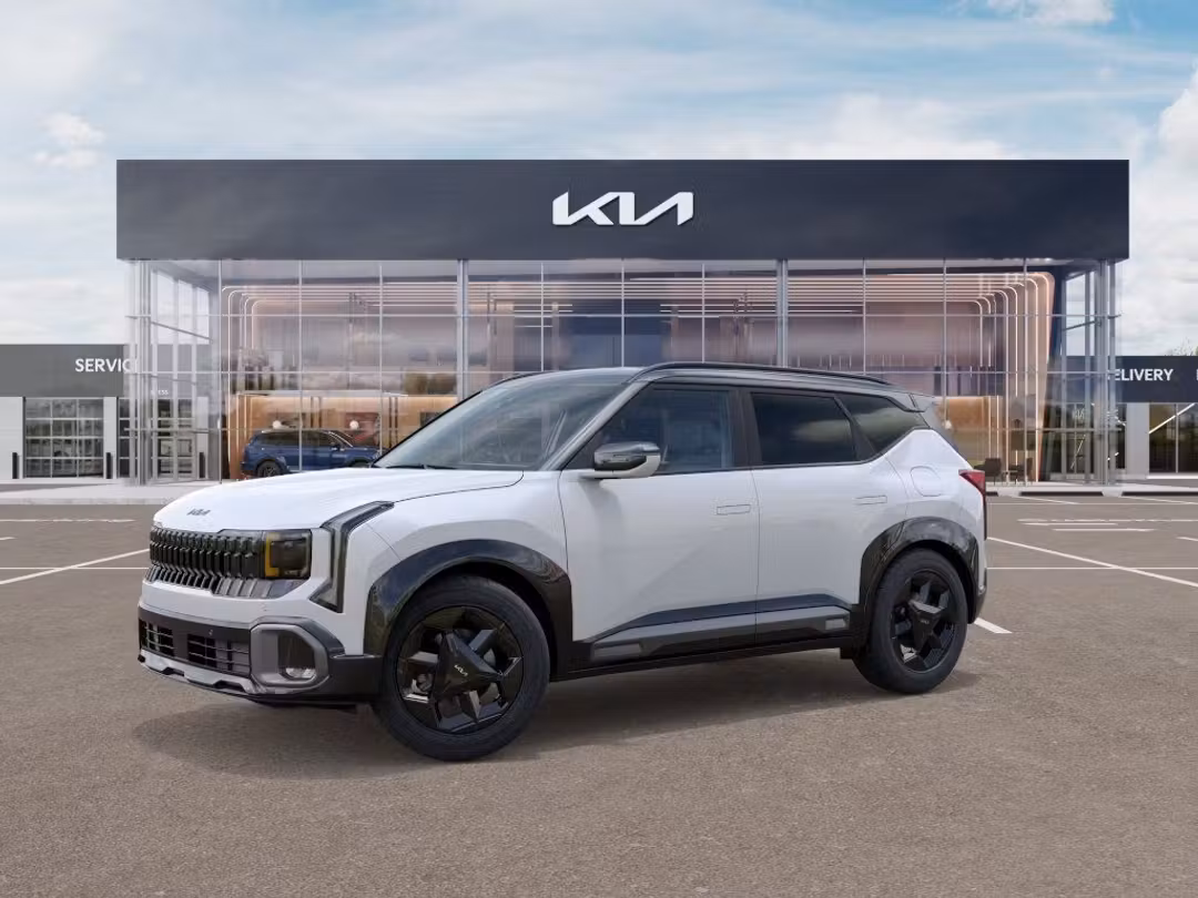 2027 Kia Seltos XLine S - Image 3
