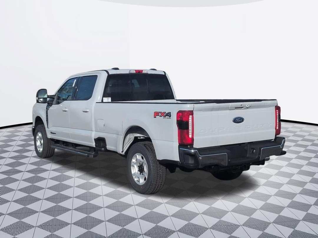 2026 Ford F-250Sd XLT - Image 3