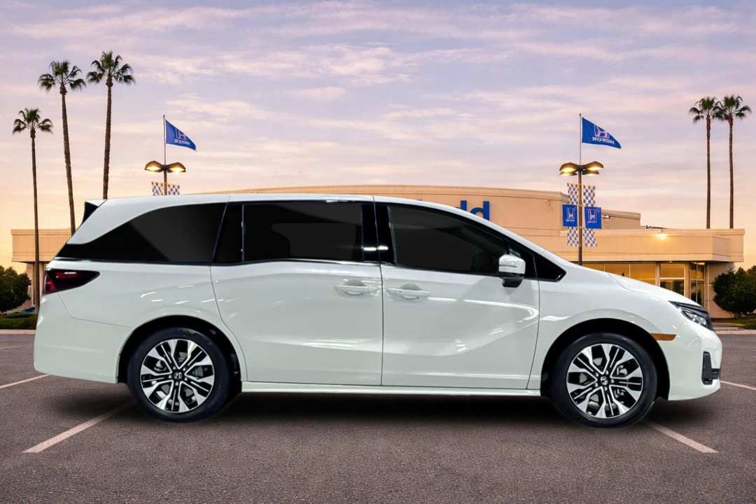 2027 Honda Odyssey Elite - Image 3