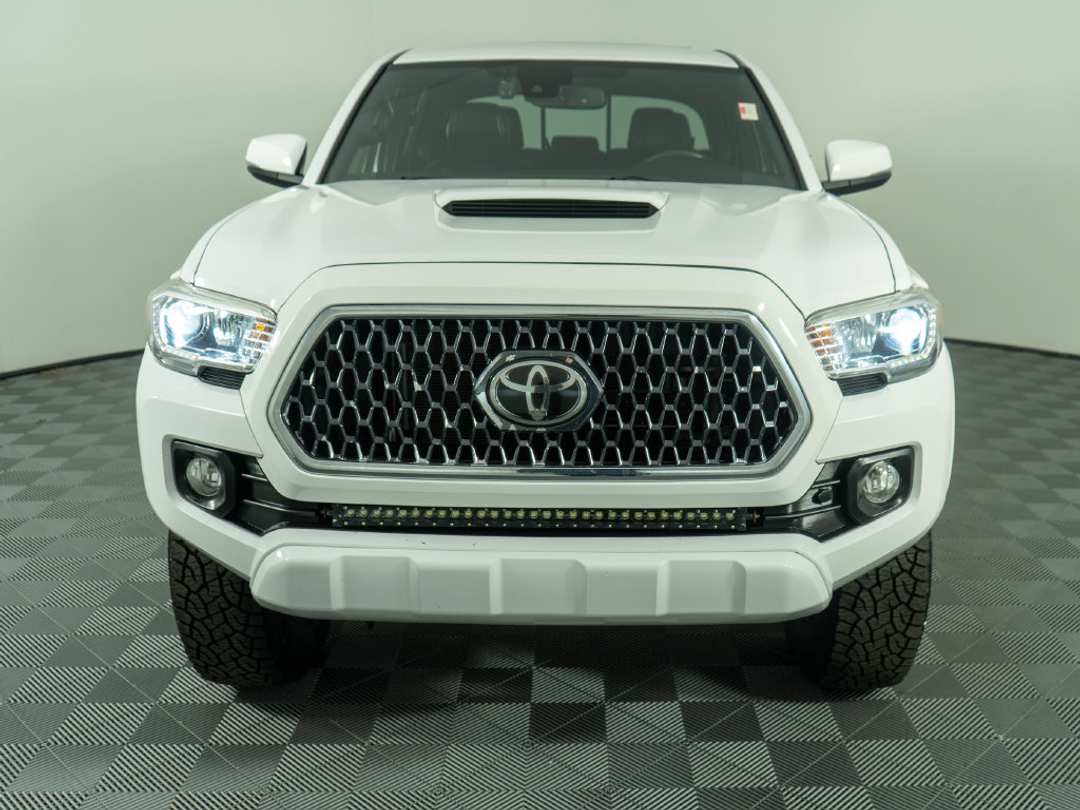 2019 Toyota Tacoma TRD Sport - Image 2