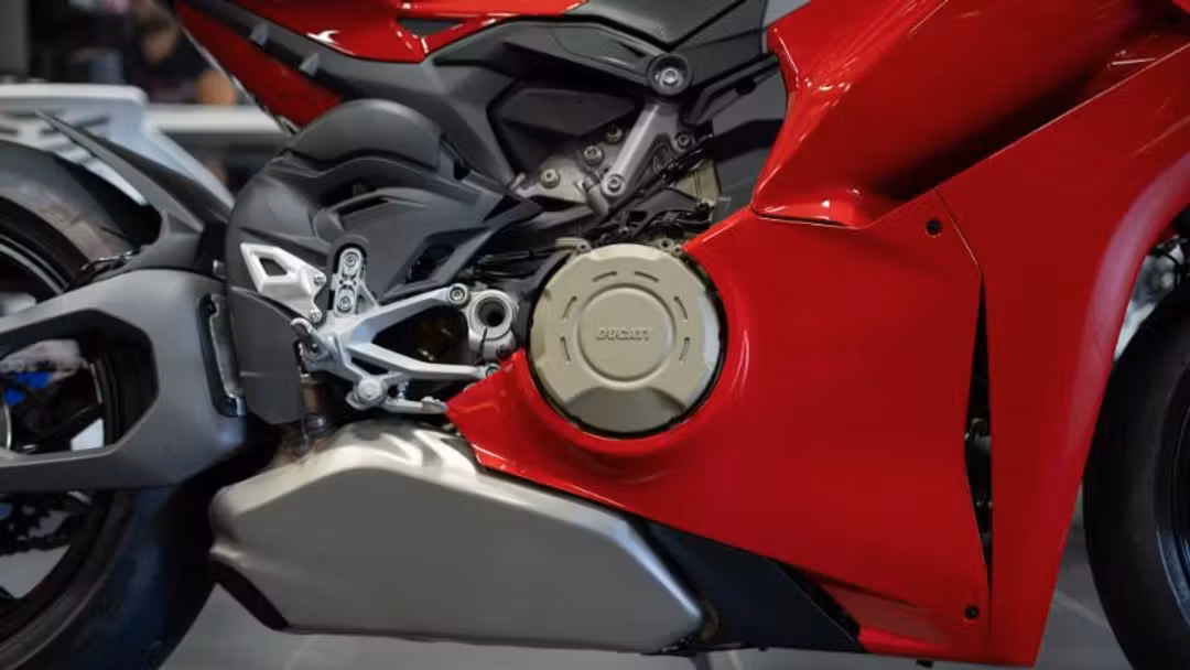 2026 Ducati Panigale V4 - Image 3