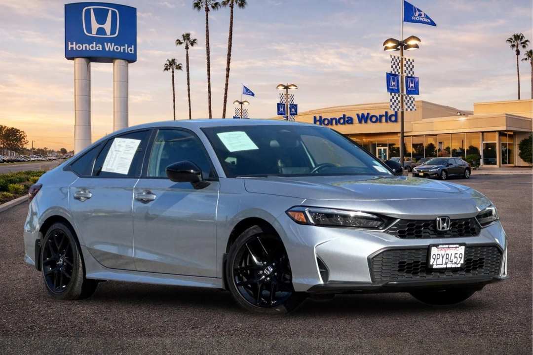 2025 Honda Civic Sport - Image 2