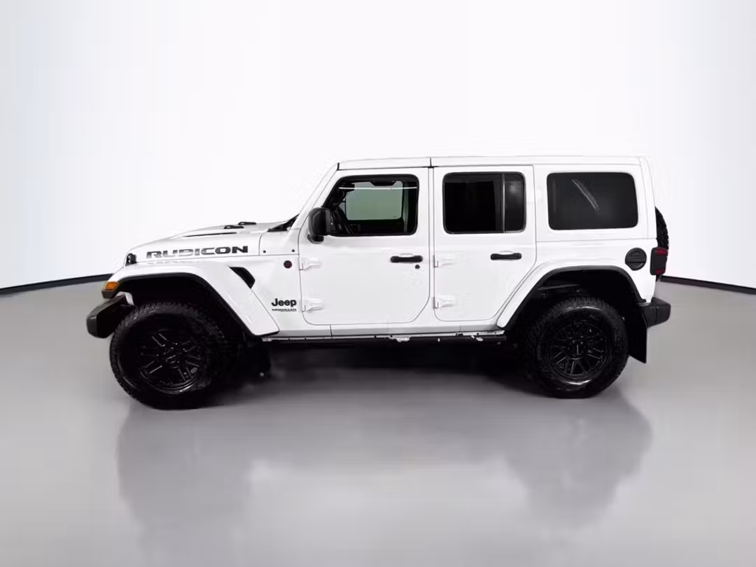 2022 Jeep Wrangler Unlimited Rubicon - Image 2