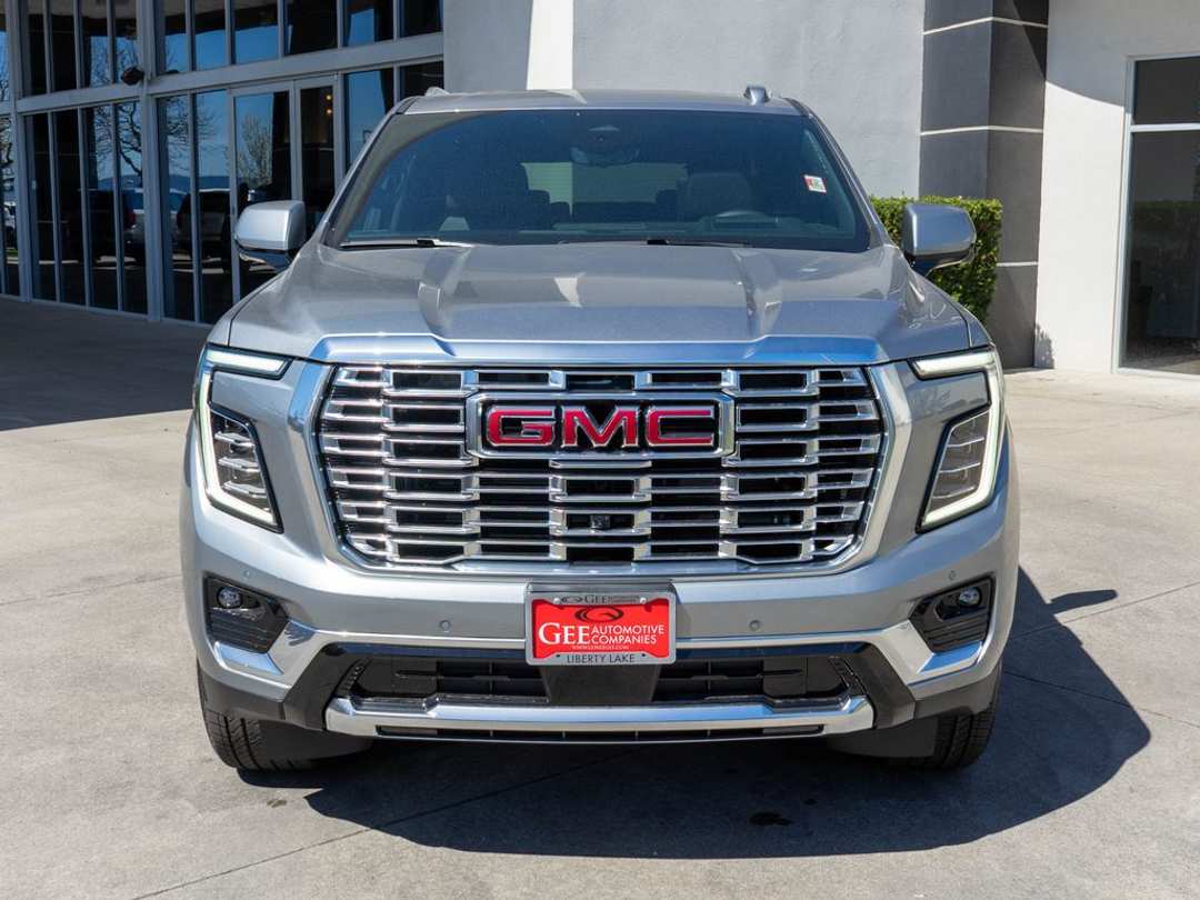 2026 GMC Yukon Xl Denali - Image 2