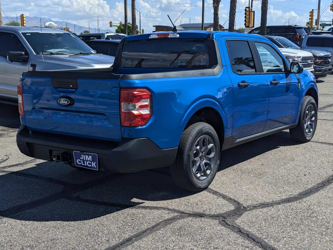 2026 Ford Maverick XLT - Image 2