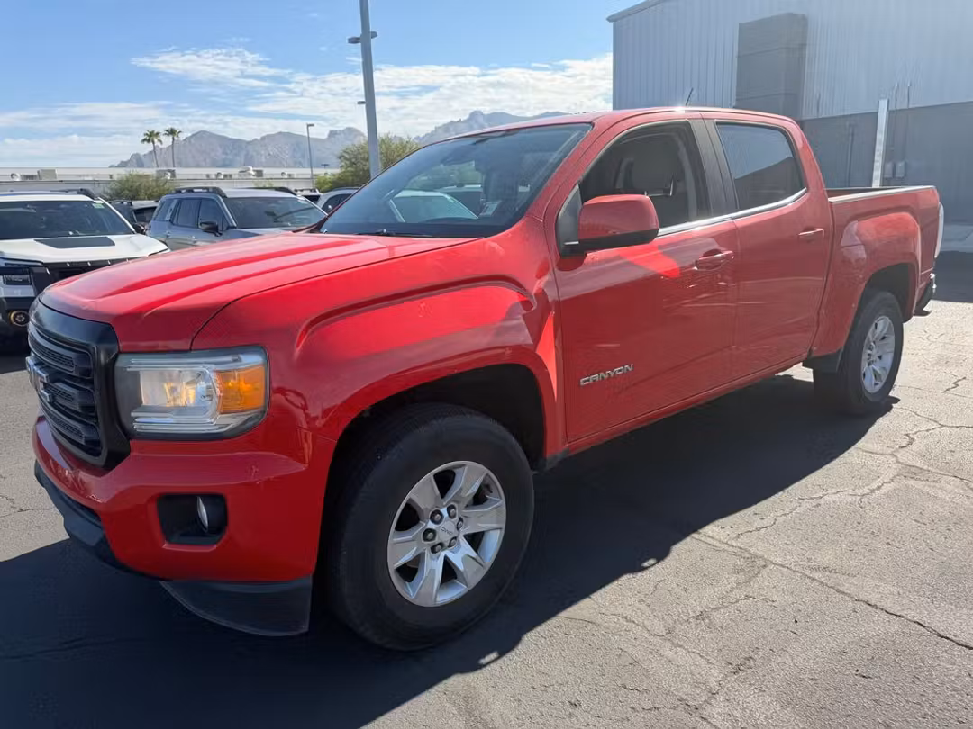 2017 GMC Canyon SLE - Image 3
