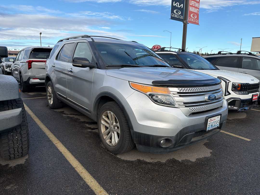 2012 Ford Explorer XLT - Image 3