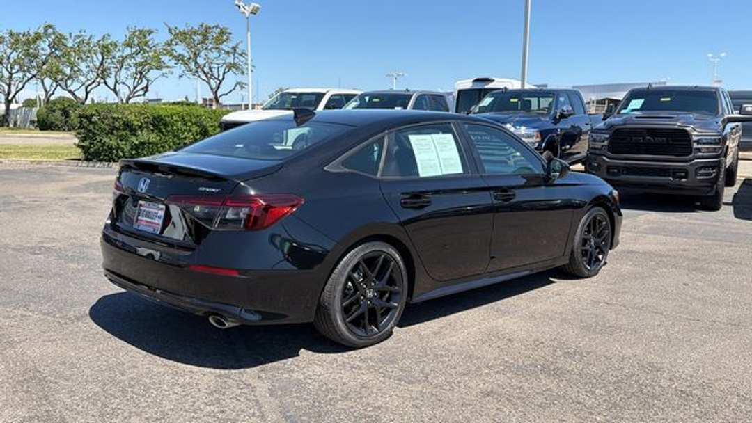 2025 Honda Civic Sport - Image 3