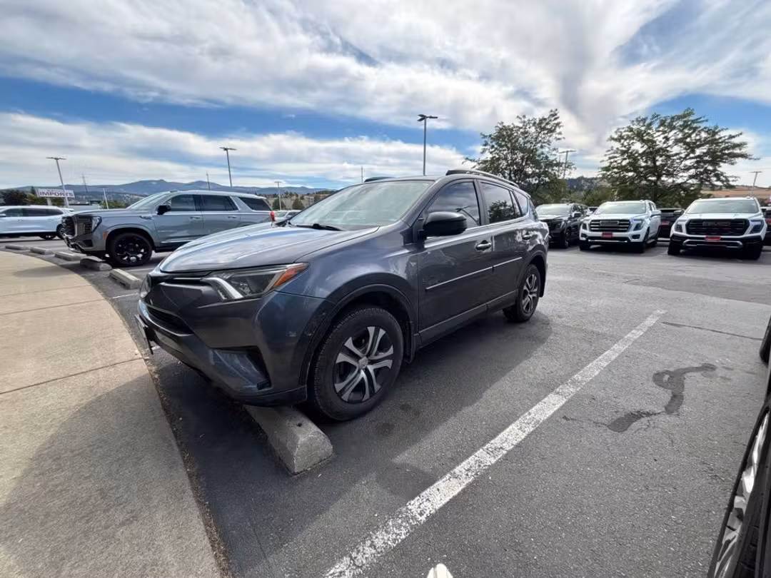 2018 Toyota Rav4 LE - Image 2