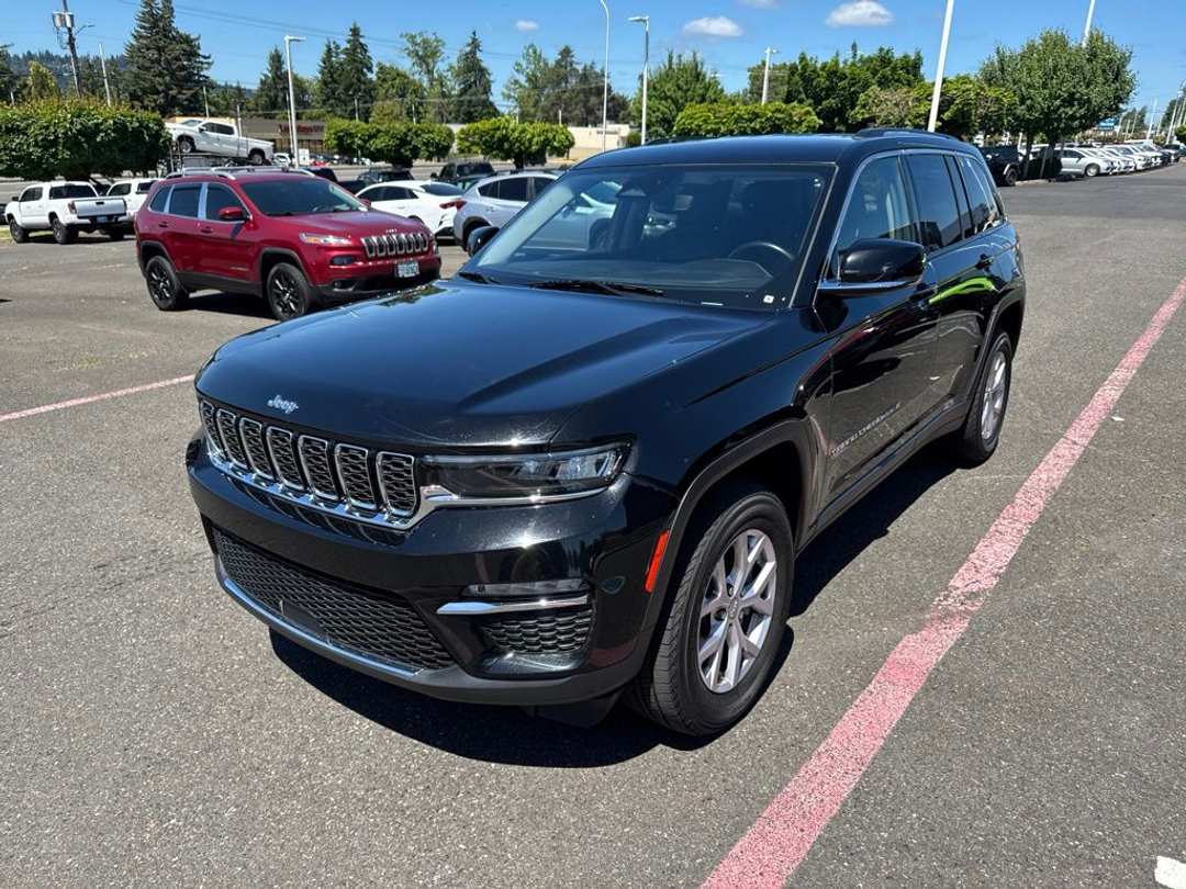 2022 Jeep Grand Cherokee Limited - Image 3