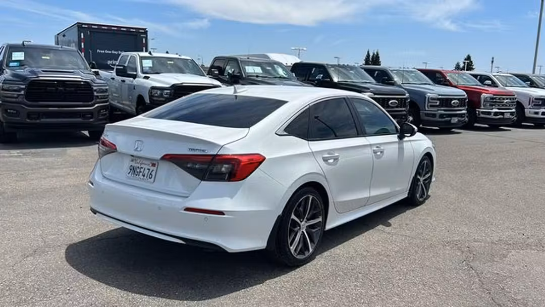 2024 Honda Civic Touring - Image 3