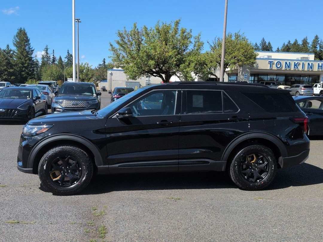 2026 Ford Explorer Tremor - Image 2