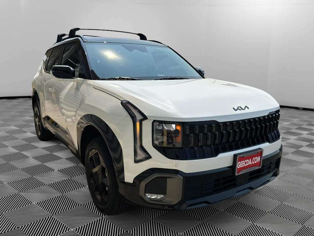 2027 Kia Seltos XLine S - Image 3