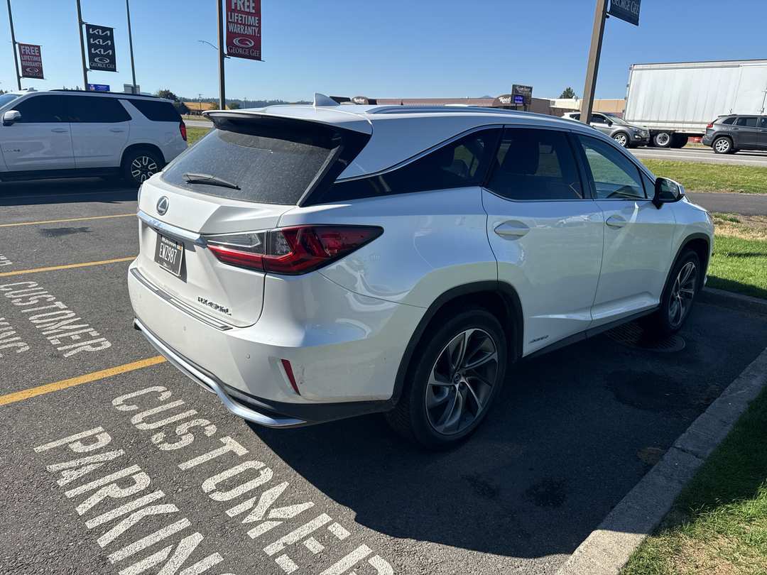 2018 Lexus Rx 450Hl Luxury - Image 2