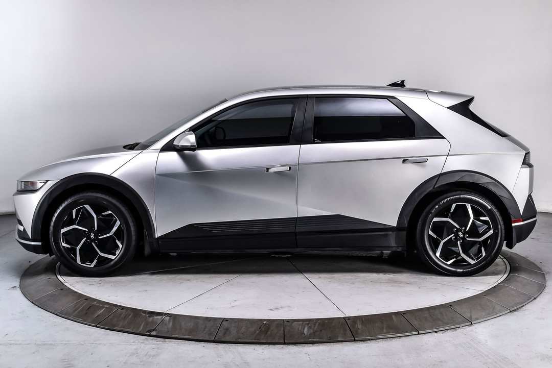 2023 Hyundai Ioniq 5 SEL - Image 3