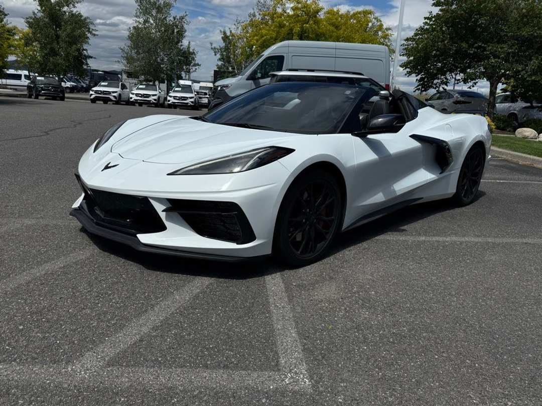 2023 Chevrolet Corvette Stingray - Image 3