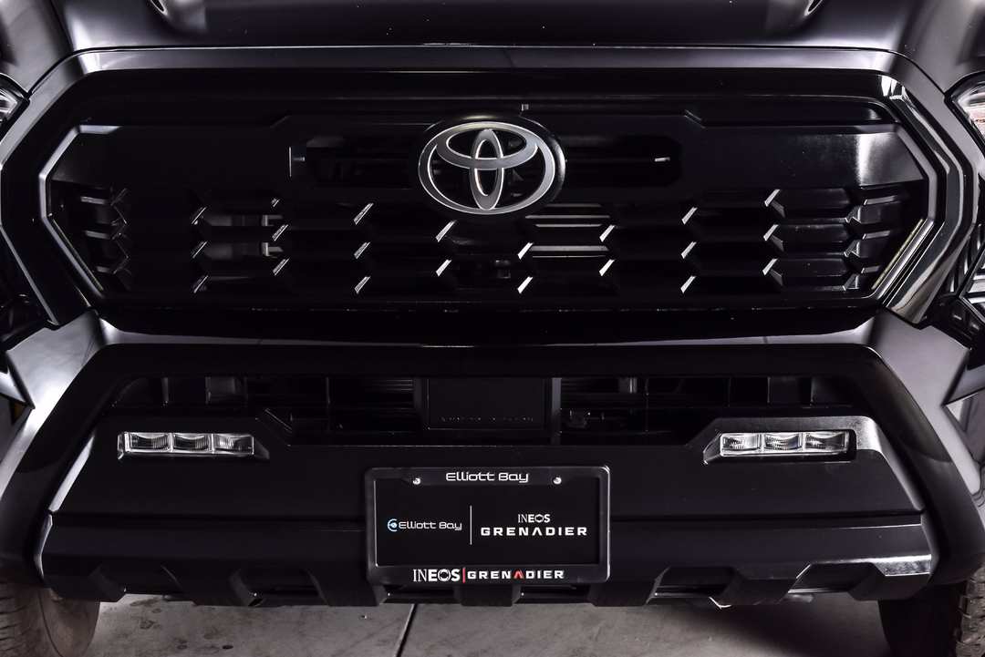 2024 Toyota Tacoma TRD OffRoad - Image 3