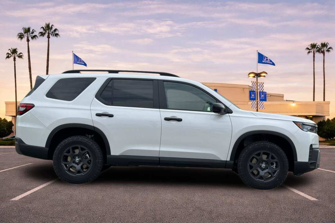 2026 Honda Pilot TrailSport - Image 3