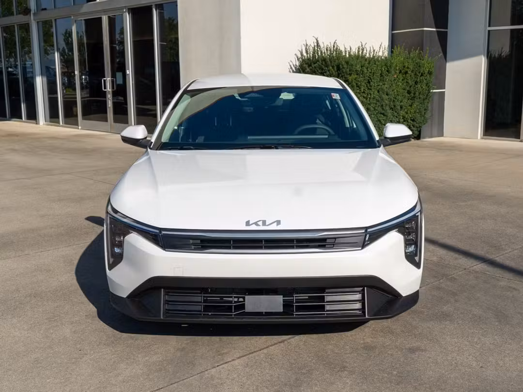 2026 Kia K4 LX - Image 2