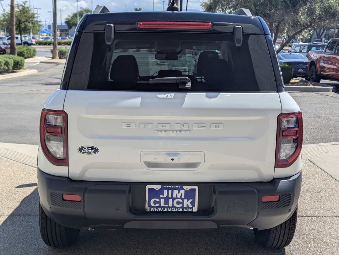 2026 Ford Bronco Sport Outer Banks - Image 3
