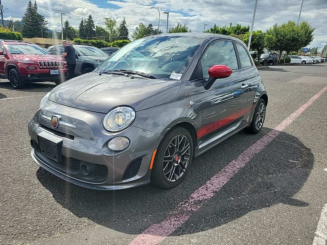 2013 FIAT 500 Abarth - Image 2
