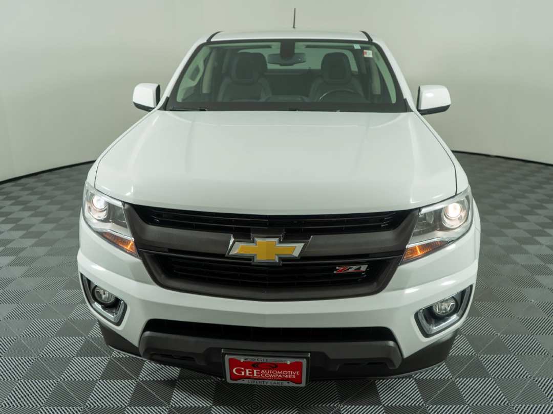 2015 Chevrolet Colorado Z71 - Image 2
