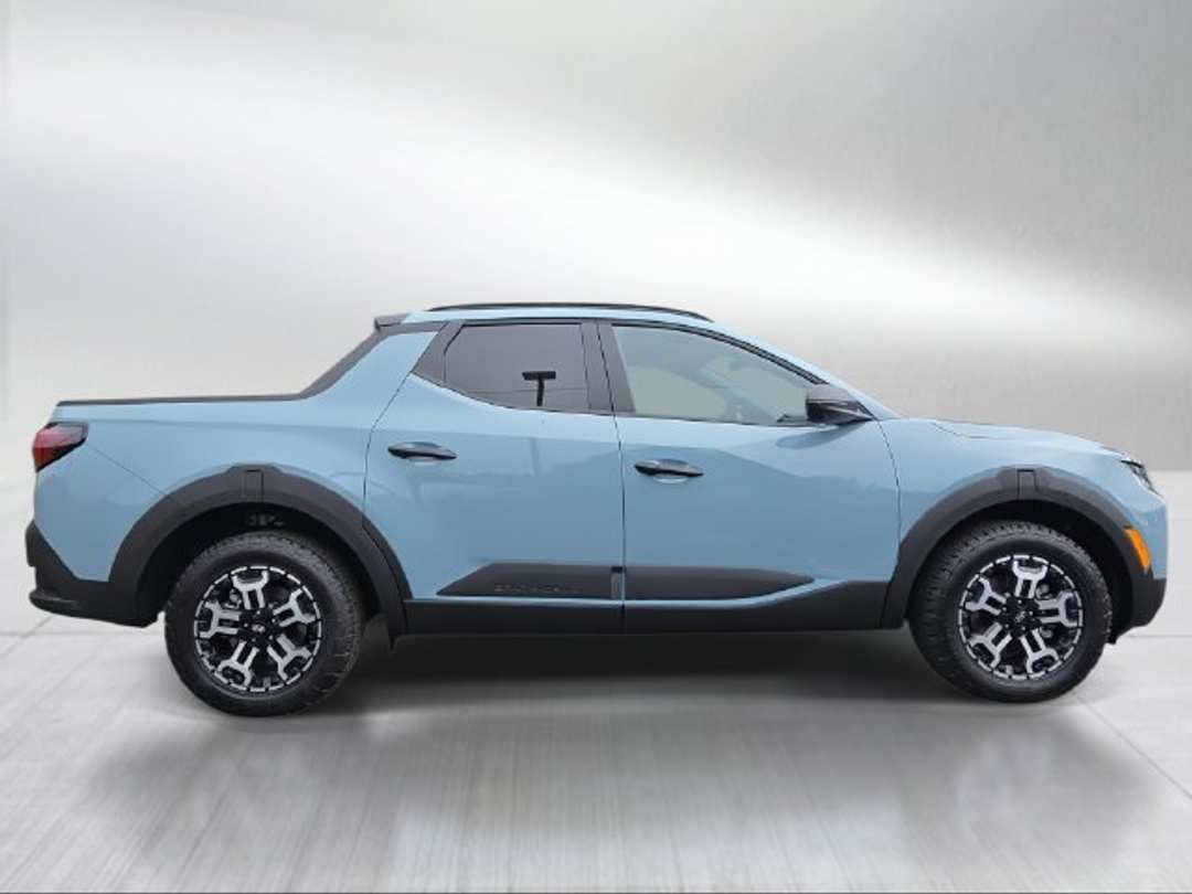 2026 Hyundai Santa Cruz XRT - Image 2