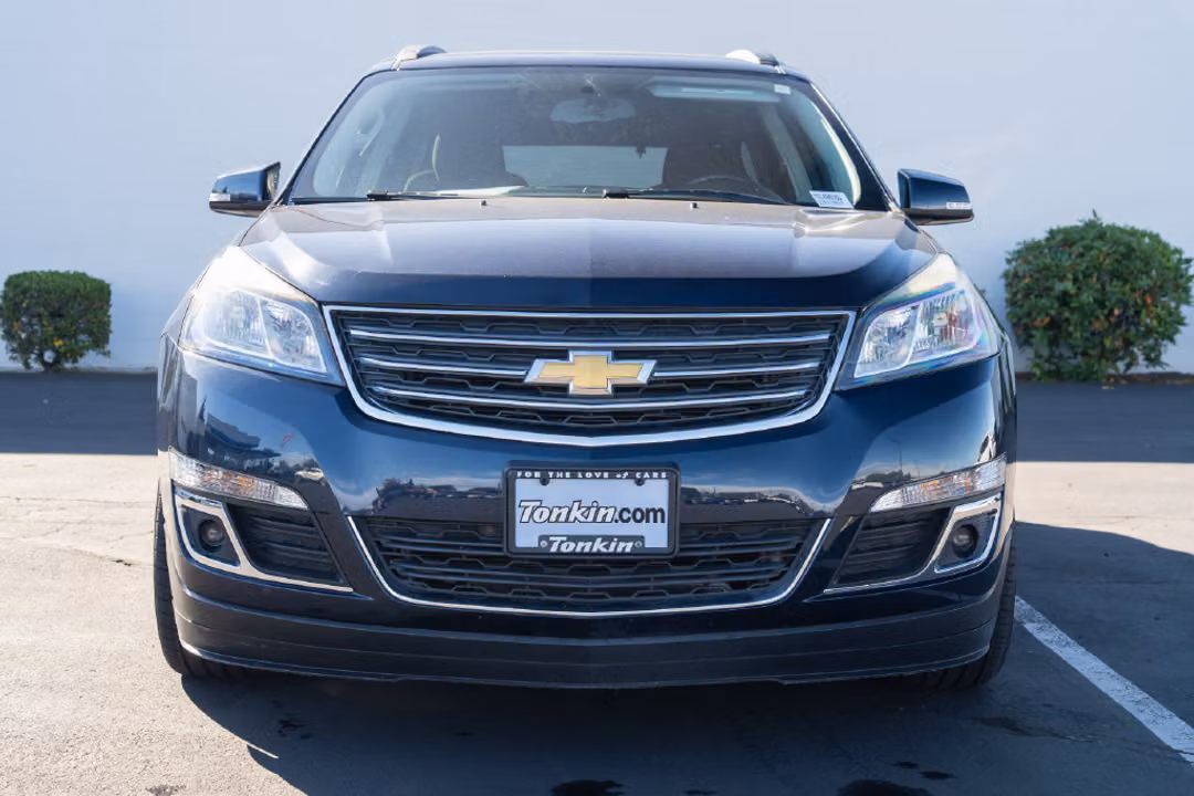 2017 Chevrolet Traverse LT - Image 2