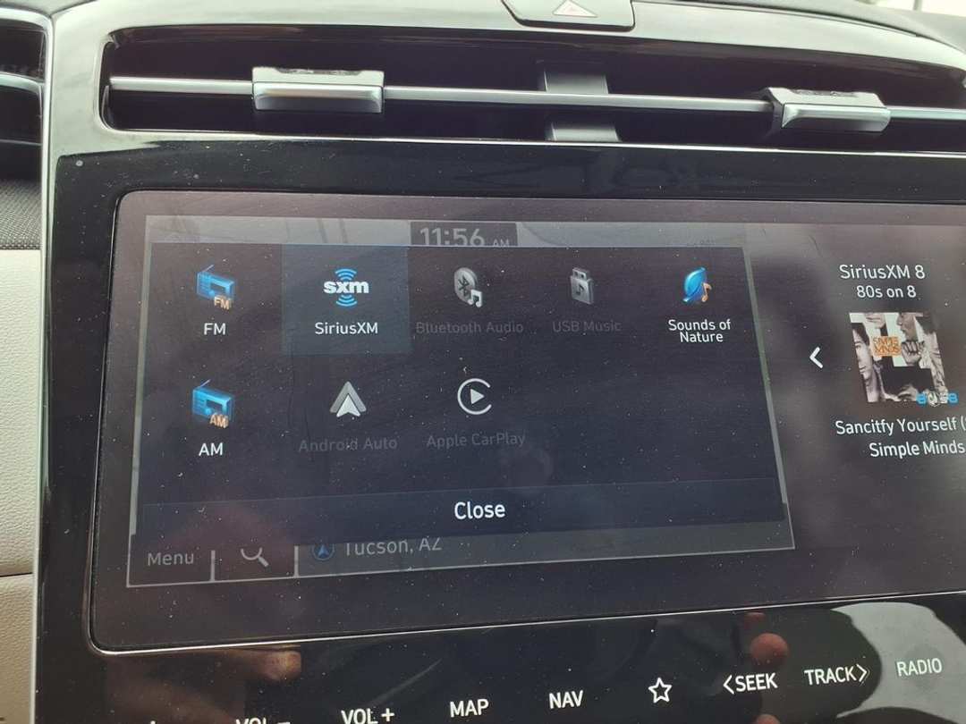2024 Hyundai Tucson Hybrid Limited - Image 3