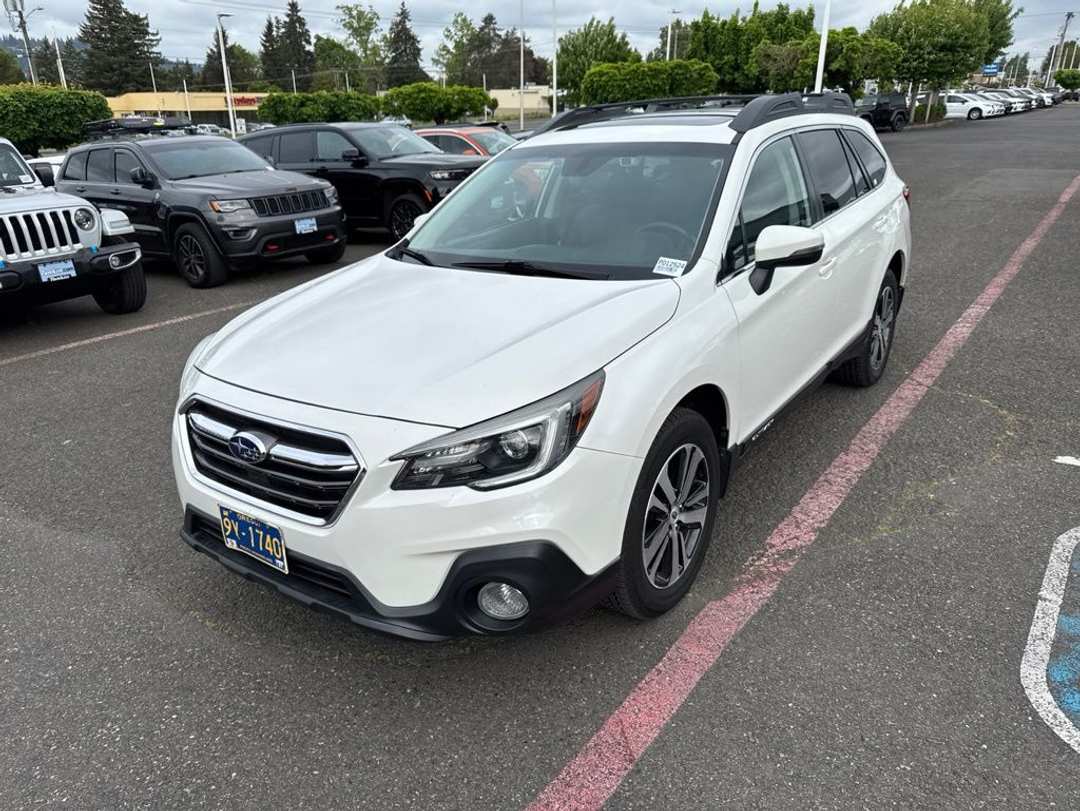 2018 Subaru Outback 2.5i - Image 3