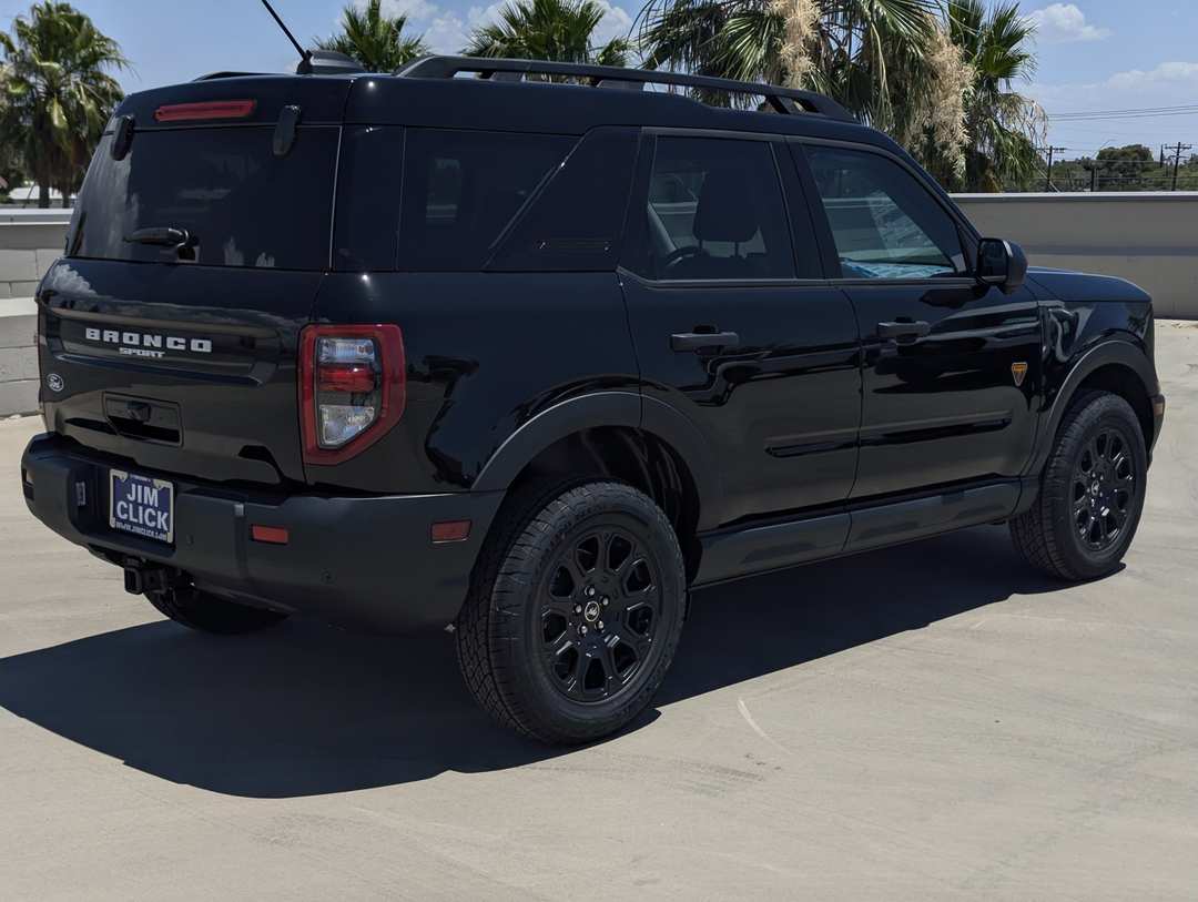 2026 Ford Bronco Sport Badlands - Image 2