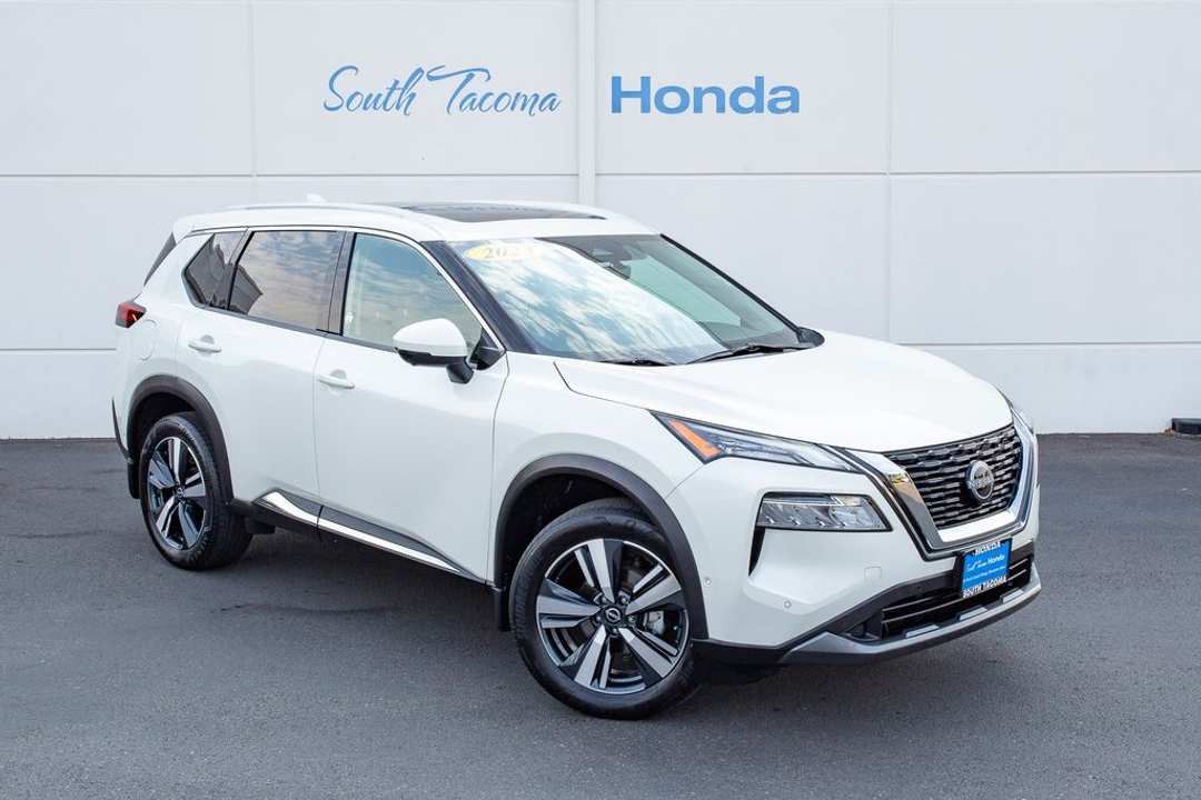 2023 Nissan Rogue SL - Image 2